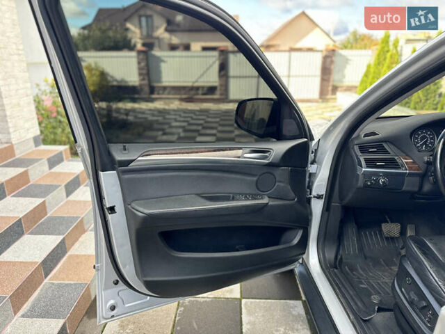Серый БМВ Х5, объемом двигателя 3 л и пробегом 223 тыс. км за 11500 $, фото 36 на Automoto.ua