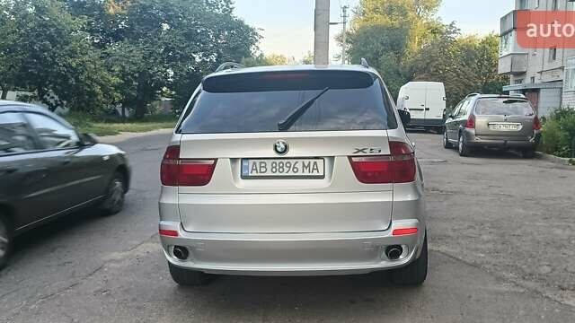 Серый БМВ Х5, объемом двигателя 3 л и пробегом 350 тыс. км за 269 $, фото 1 на Automoto.ua