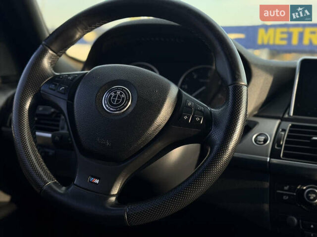 Серый БМВ Х5, объемом двигателя 3 л и пробегом 348 тыс. км за 17900 $, фото 21 на Automoto.ua