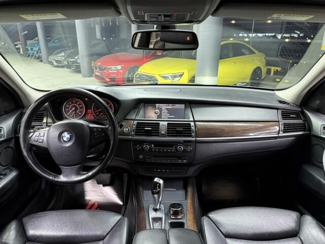 БМВ Х5 2009 в Одессе на Automoto.ua Серый БМВ Х5, объемом двигателя 4.8 л и пробегом 291 тыс. км за 9500 $, фото 20 на Automoto.ua