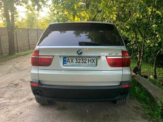 Серый БМВ Х5, объемом двигателя 3 л и пробегом 100 тыс. км за 15000 $, фото 1 на Automoto.ua