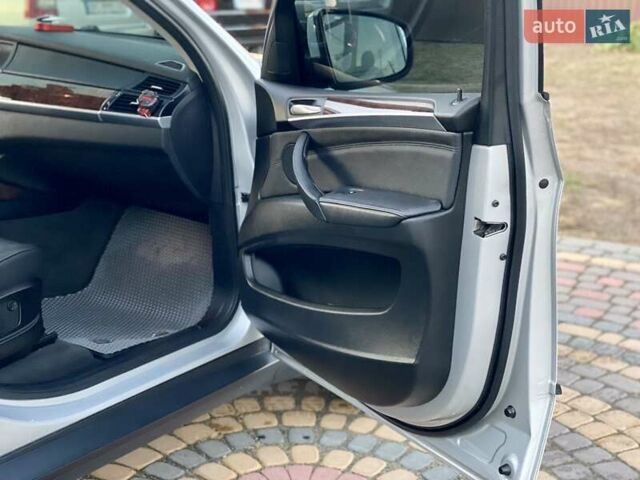 Серый БМВ Х5, объемом двигателя 2.98 л и пробегом 255 тыс. км за 15000 $, фото 28 на Automoto.ua