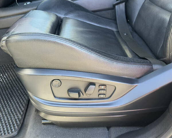 Серый БМВ Х5, объемом двигателя 3 л и пробегом 190 тыс. км за 18900 $, фото 16 на Automoto.ua