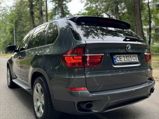 Сірий БМВ Х5, об'ємом двигуна 3 л та пробігом 261 тис. км за 16299 $, фото 2 на Automoto.ua
