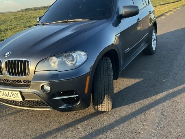 Серый БМВ Х5, объемом двигателя 3 л и пробегом 415 тыс. км за 14000 $, фото 11 на Automoto.ua