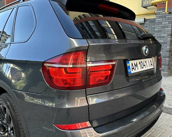 Сірий БМВ Х5, об'ємом двигуна 3 л та пробігом 292 тис. км за 11450 $, фото 10 на Automoto.ua