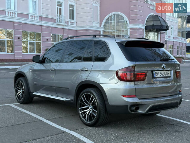 Серый БМВ Х5, объемом двигателя 3 л и пробегом 297 тыс. км за 15700 $, фото 7 на Automoto.ua