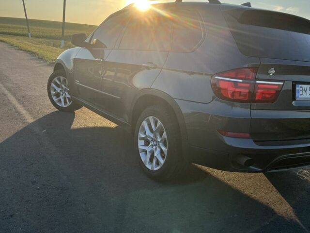 Серый БМВ Х5, объемом двигателя 3 л и пробегом 415 тыс. км за 14000 $, фото 10 на Automoto.ua