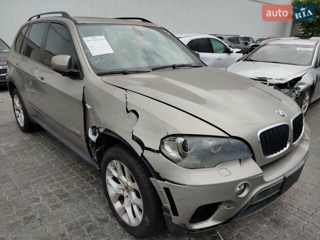 Серый БМВ Х5, объемом двигателя 3 л и пробегом 258 тыс. км за 13800 $, фото 75 на Automoto.ua