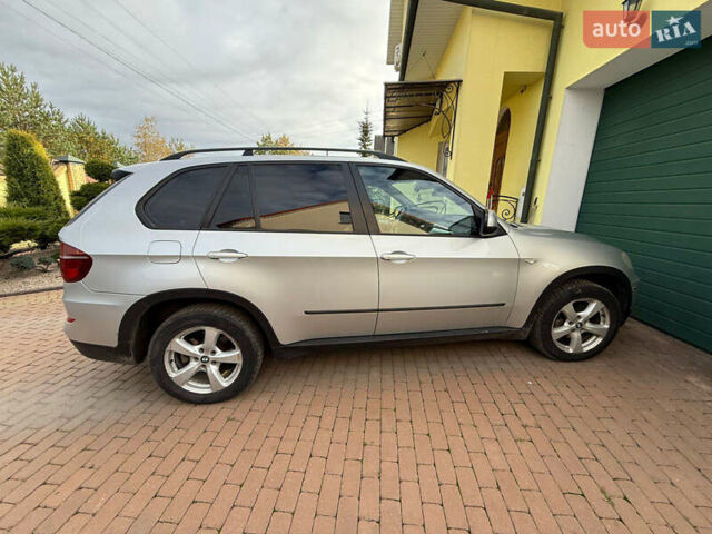 Серый БМВ Х5, объемом двигателя 3 л и пробегом 300 тыс. км за 17500 $, фото 16 на Automoto.ua