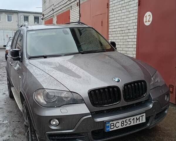 Серый БМВ Х5, объемом двигателя 3 л и пробегом 330 тыс. км за 15000 $, фото 2 на Automoto.ua