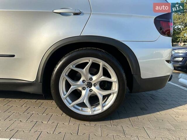 Серый БМВ Х5, объемом двигателя 2.98 л и пробегом 277 тыс. км за 17500 $, фото 6 на Automoto.ua