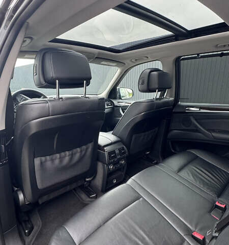 БМВ Х5 2010 у Тернополі на Automoto.ua Сірий БМВ Х5, об'ємом двигуна 2.98 л та пробігом 233 тис. км за 14800 $, фото 8 на Automoto.ua