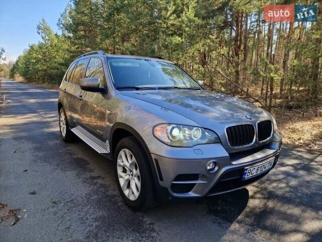 Серый БМВ Х5, объемом двигателя 3 л и пробегом 298 тыс. км за 15000 $, фото 1 на Automoto.ua
