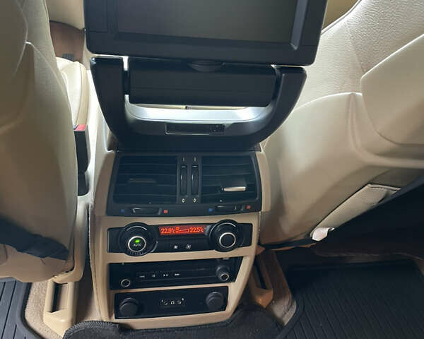 Серый БМВ Х5, объемом двигателя 2.99 л и пробегом 285 тыс. км за 16800 $, фото 25 на Automoto.ua