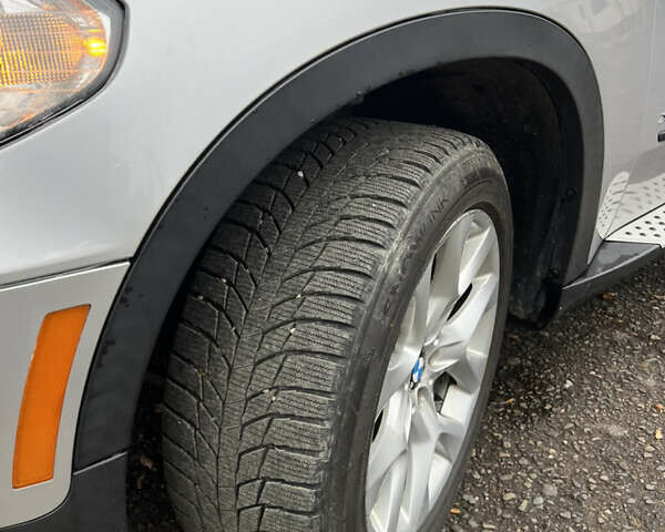 Серый БМВ Х5, объемом двигателя 2.98 л и пробегом 330 тыс. км за 12999 $, фото 11 на Automoto.ua