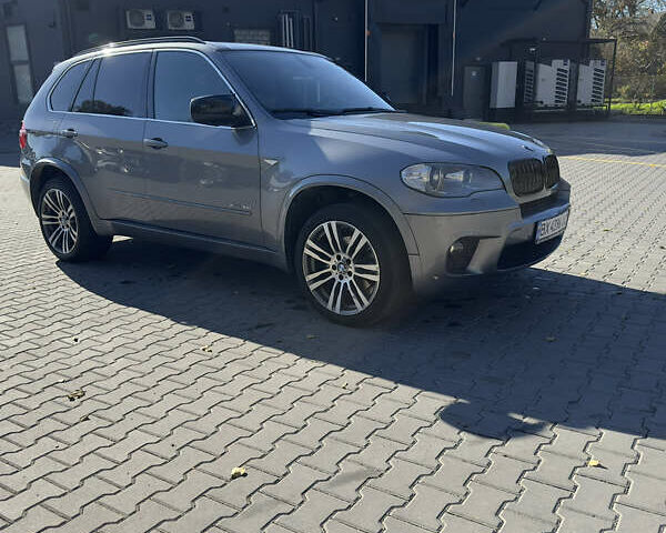 Серый БМВ Х5, объемом двигателя 3 л и пробегом 190 тыс. км за 18900 $, фото 26 на Automoto.ua