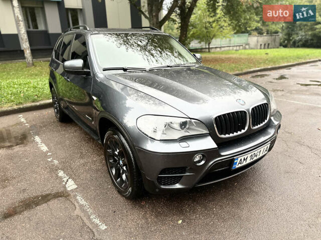 Сірий БМВ Х5, об'ємом двигуна 3 л та пробігом 290 тис. км за 11950 $, фото 2 на Automoto.ua