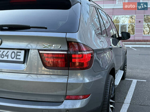 Серый БМВ Х5, объемом двигателя 3 л и пробегом 297 тыс. км за 15700 $, фото 21 на Automoto.ua