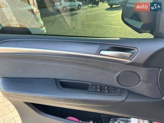 Серый БМВ Х5, объемом двигателя 2.98 л и пробегом 277 тыс. км за 17500 $, фото 16 на Automoto.ua