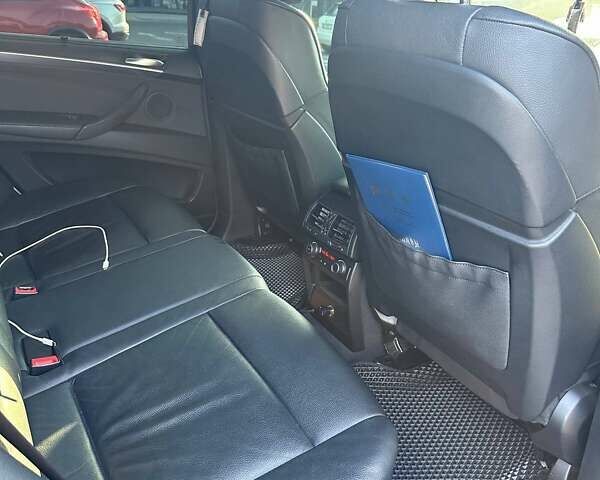 Серый БМВ Х5, объемом двигателя 2.98 л и пробегом 277 тыс. км за 17500 $, фото 19 на Automoto.ua