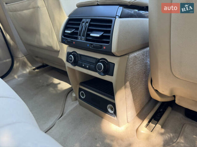Сірий БМВ Х5, об'ємом двигуна 3 л та пробігом 281 тис. км за 14499 $, фото 61 на Automoto.ua