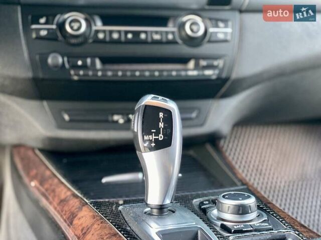 Серый БМВ Х5, объемом двигателя 2.98 л и пробегом 255 тыс. км за 15000 $, фото 49 на Automoto.ua