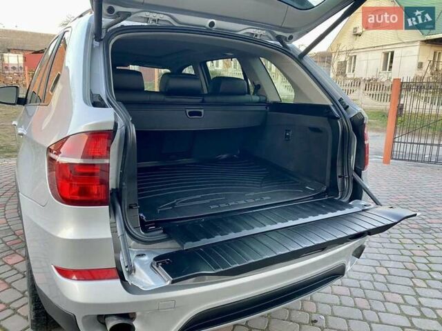 Серый БМВ Х5, объемом двигателя 2.98 л и пробегом 255 тыс. км за 15000 $, фото 5 на Automoto.ua