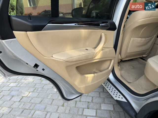 Сірий БМВ Х5, об'ємом двигуна 3 л та пробігом 281 тис. км за 14499 $, фото 71 на Automoto.ua