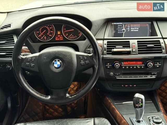 Сірий БМВ Х5, об'ємом двигуна 3 л та пробігом 303 тис. км за 16800 $, фото 25 на Automoto.ua