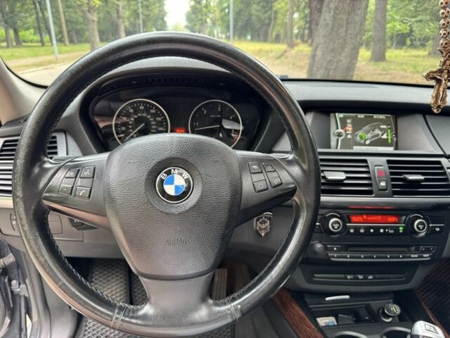 Сірий БМВ Х5, об'ємом двигуна 3 л та пробігом 261 тис. км за 16299 $, фото 9 на Automoto.ua