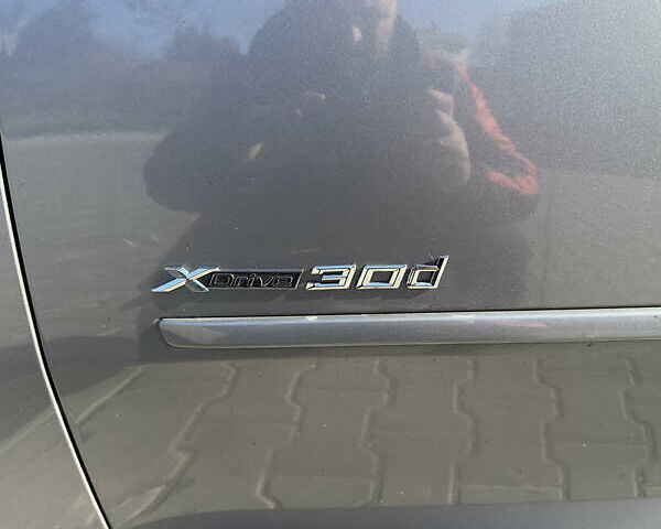 Серый БМВ Х5, объемом двигателя 3 л и пробегом 190 тыс. км за 18900 $, фото 20 на Automoto.ua