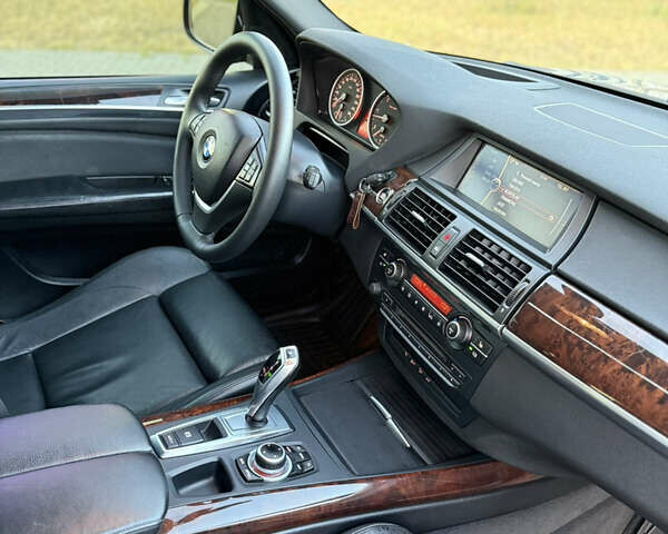 Серый БМВ Х5, объемом двигателя 2.99 л и пробегом 258 тыс. км за 17999 $, фото 59 на Automoto.ua