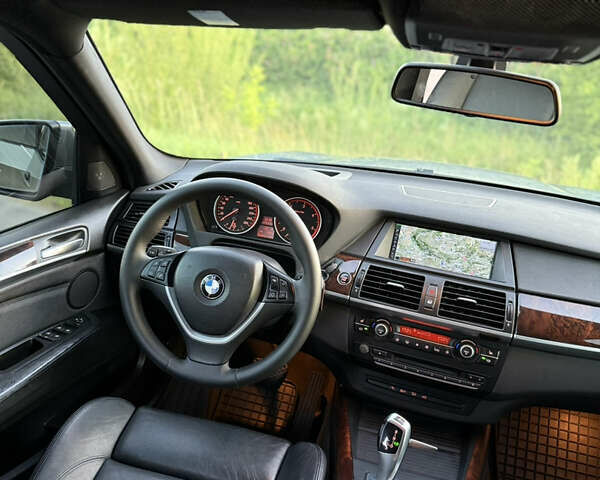 Серый БМВ Х5, объемом двигателя 2.99 л и пробегом 258 тыс. км за 17999 $, фото 73 на Automoto.ua