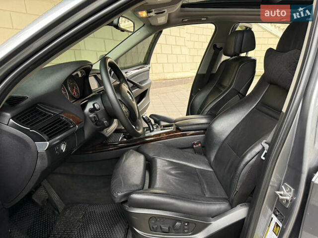 Сірий БМВ Х5, об'ємом двигуна 3 л та пробігом 297 тис. км за 14900 $, фото 18 на Automoto.ua