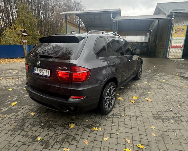 Серый БМВ Х5, объемом двигателя 2.99 л и пробегом 280 тыс. км за 14999 $, фото 3 на Automoto.ua