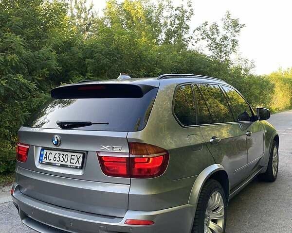 Серый БМВ Х5, объемом двигателя 3 л и пробегом 231 тыс. км за 18800 $, фото 14 на Automoto.ua