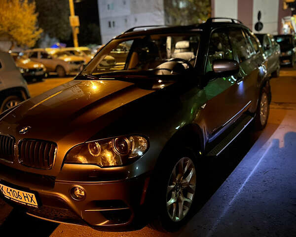 Сірий БМВ Х5, об'ємом двигуна 2.98 л та пробігом 187 тис. км за 16000 $, фото 1 на Automoto.ua