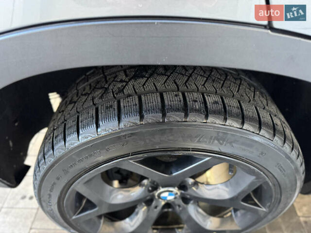 Сірий БМВ Х5, об'ємом двигуна 2.99 л та пробігом 242 тис. км за 18399 $, фото 11 на Automoto.ua