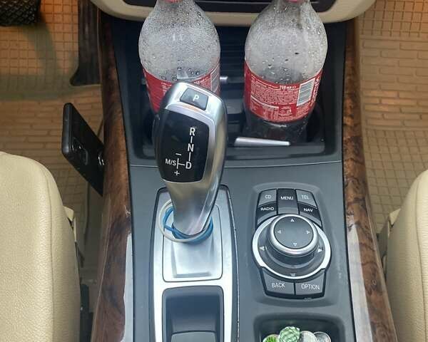 Серый БМВ Х5, объемом двигателя 3 л и пробегом 170 тыс. км за 14999 $, фото 3 на Automoto.ua