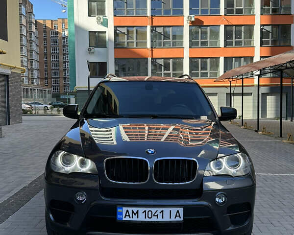 Сірий БМВ Х5, об'ємом двигуна 2.98 л та пробігом 290 тис. км за 11900 $, фото 17 на Automoto.ua