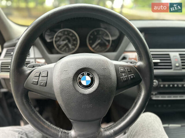 Сірий БМВ Х5, об'ємом двигуна 3 л та пробігом 290 тис. км за 11950 $, фото 11 на Automoto.ua