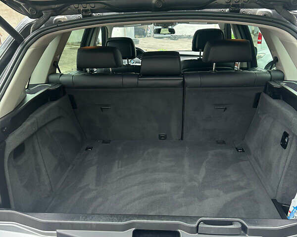 Сірий БМВ Х5, об'ємом двигуна 2.98 л та пробігом 187 тис. км за 16000 $, фото 5 на Automoto.ua