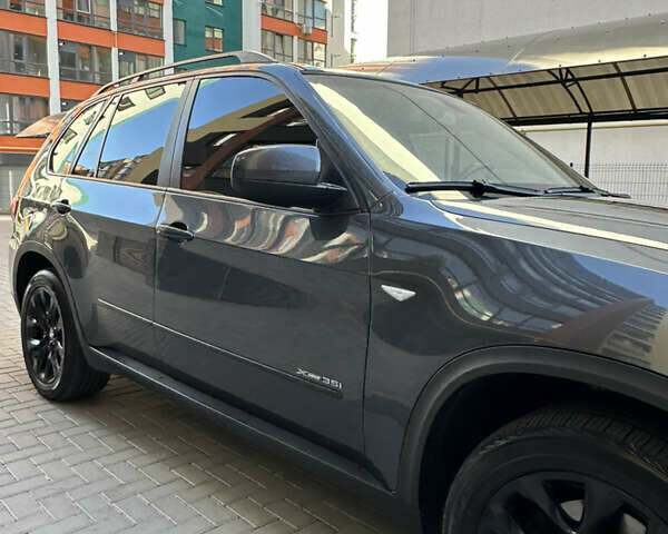 Сірий БМВ Х5, об'ємом двигуна 2.98 л та пробігом 290 тис. км за 11900 $, фото 6 на Automoto.ua