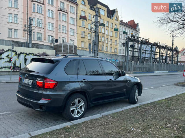Серый БМВ Х5, объемом двигателя 3 л и пробегом 263 тыс. км за 17200 $, фото 2 на Automoto.ua