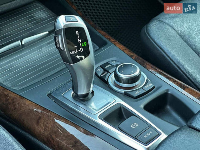 Серый БМВ Х5, объемом двигателя 3 л и пробегом 223 тыс. км за 12790 $, фото 22 на Automoto.ua