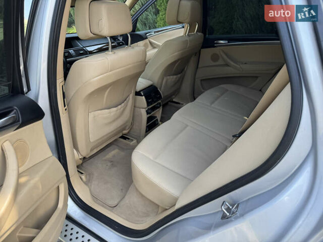 Сірий БМВ Х5, об'ємом двигуна 3 л та пробігом 281 тис. км за 14499 $, фото 64 на Automoto.ua
