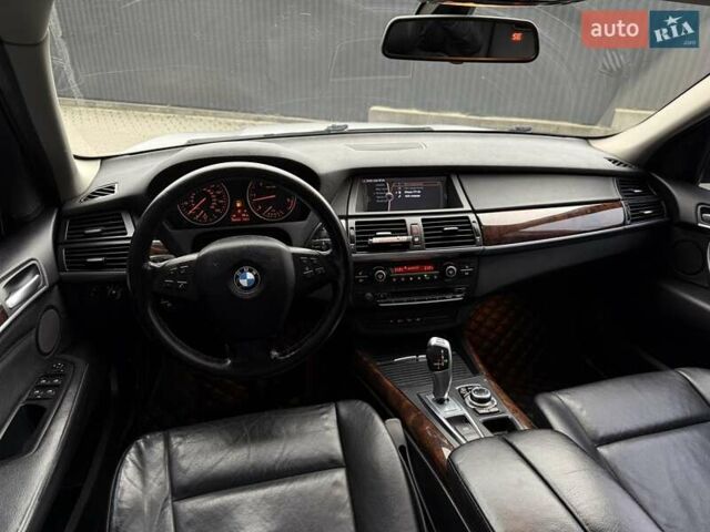 Сірий БМВ Х5, об'ємом двигуна 3 л та пробігом 303 тис. км за 16800 $, фото 23 на Automoto.ua
