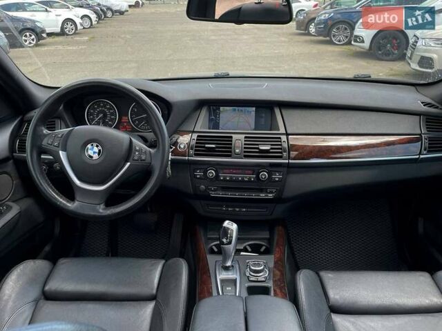 Серый БМВ Х5, объемом двигателя 2.98 л и пробегом 248 тыс. км за 13499 $, фото 19 на Automoto.ua