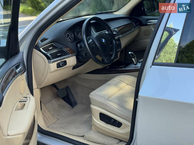 Сірий БМВ Х5, об'ємом двигуна 3 л та пробігом 281 тис. км за 14499 $, фото 44 на Automoto.ua